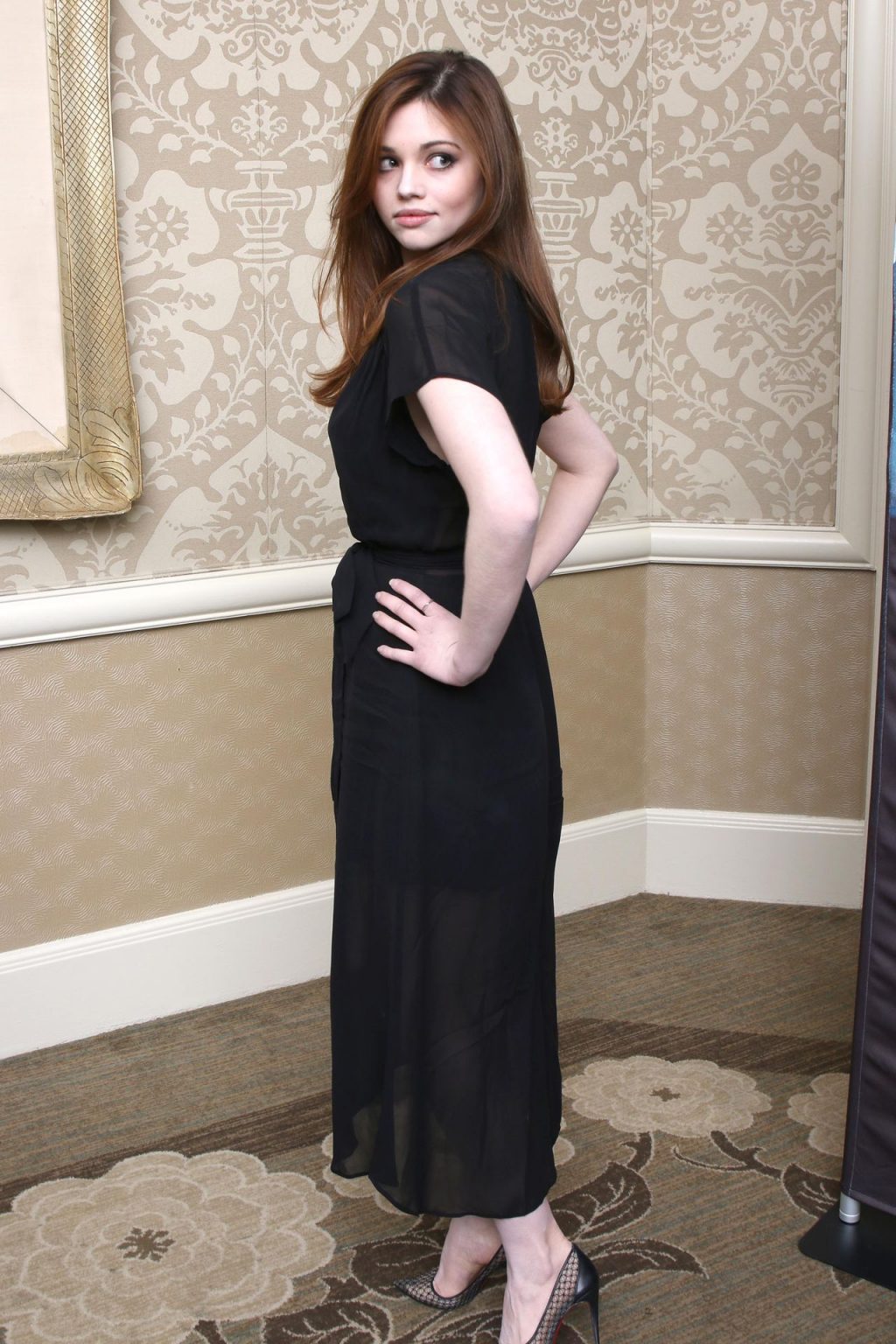 India Eisley | Celeb Masta 8