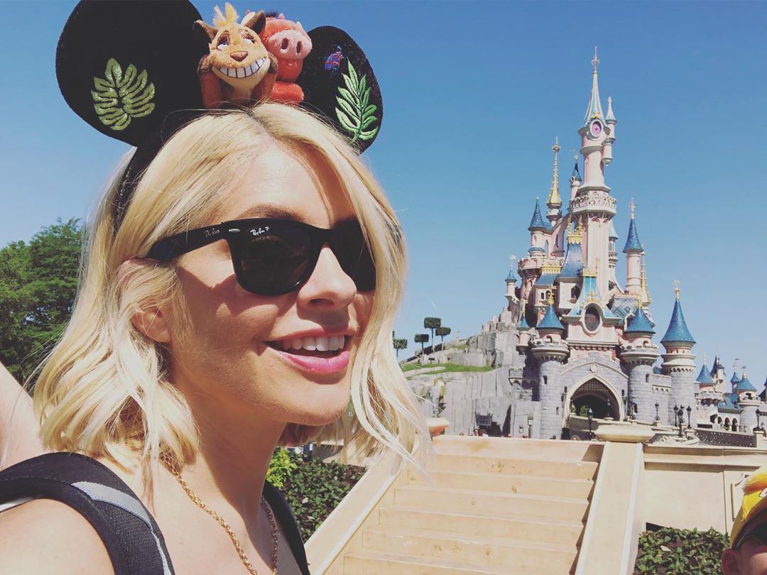 Holly Willoughby | Celeb Masta 39