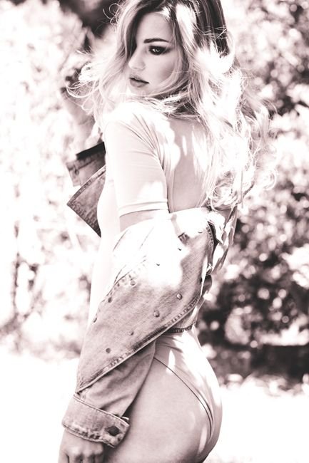 Jennifer Akerman | Celeb Masta 13