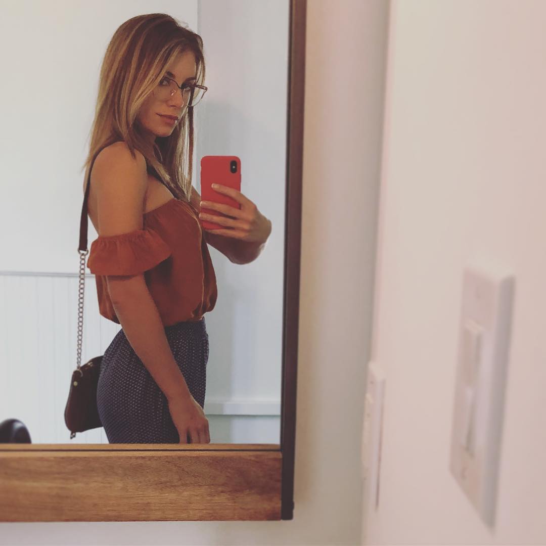 Jennifer Holland | Celeb Masta 34