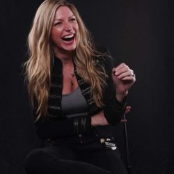 Jes Macallan | Celeb Masta 40