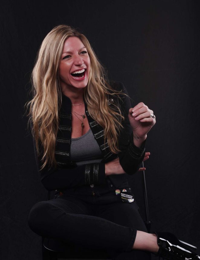 Jes Macallan | Celeb Masta 40