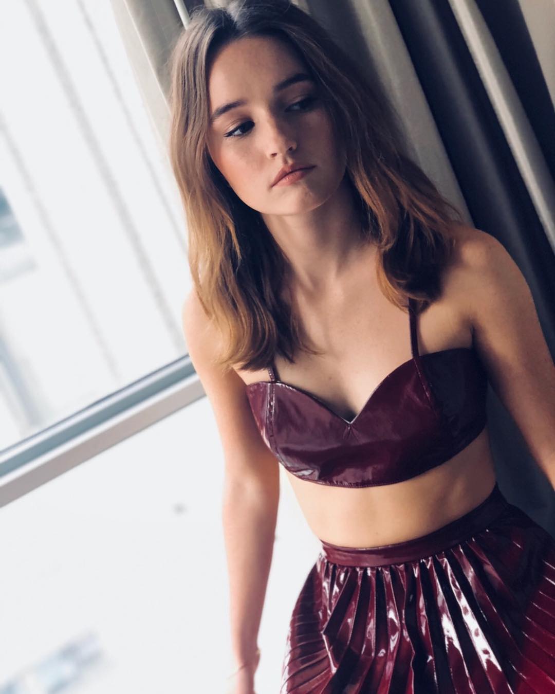 Kaitlyn Dever | Celeb Masta 17
