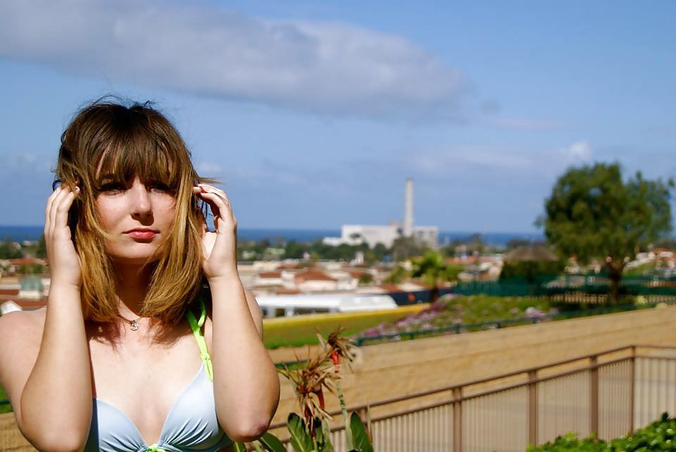 Christina Robinson | Celeb Masta 16