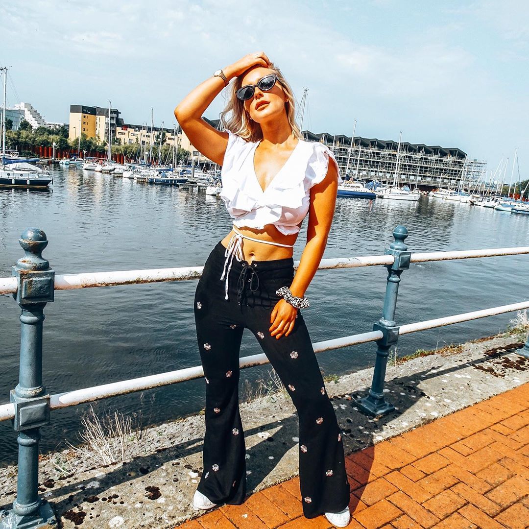 Jessica Davies | Celeb Masta 8