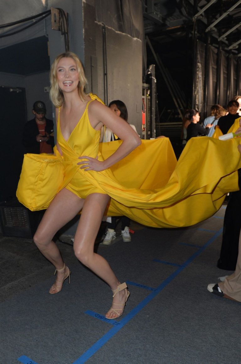 Karlie Kloss | Celeb Masta 123