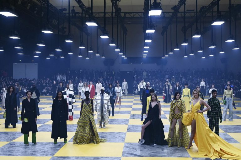 Karlie Kloss | Celeb Masta 77