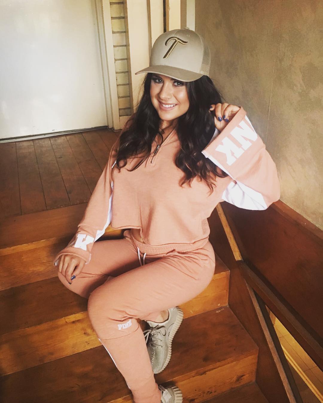 Kelly Hall | Celeb Masta 84