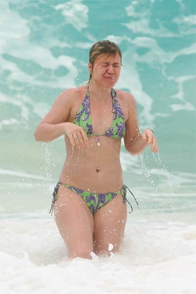 Kelly Clarkson | Celeb Masta 46