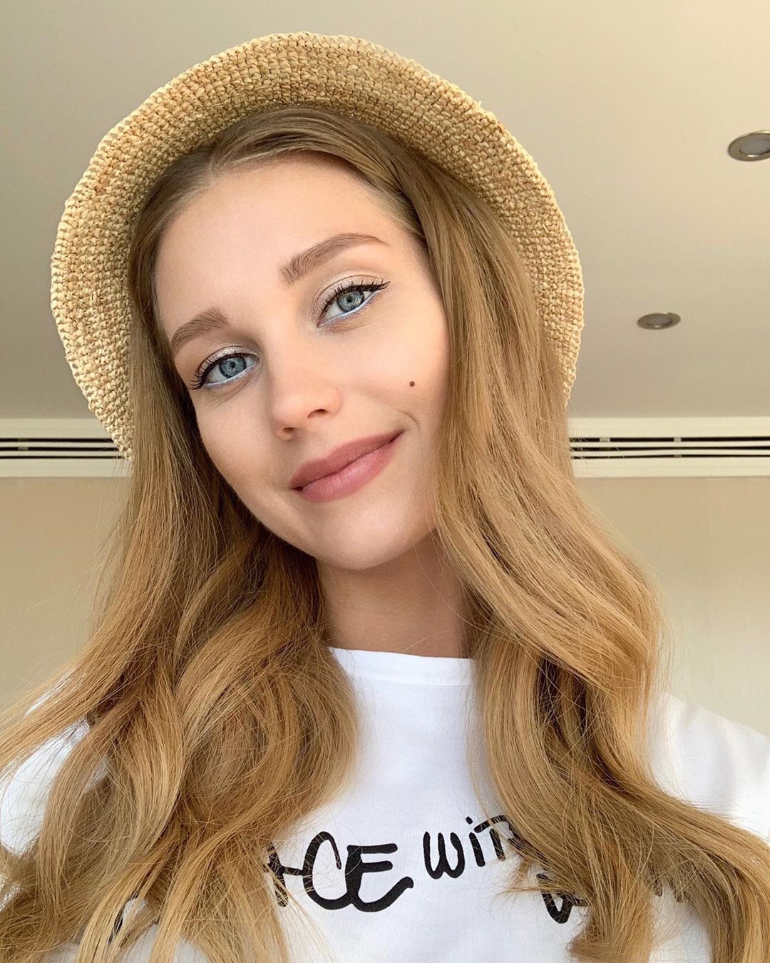 Kristina Asmus | Celeb Masta 17