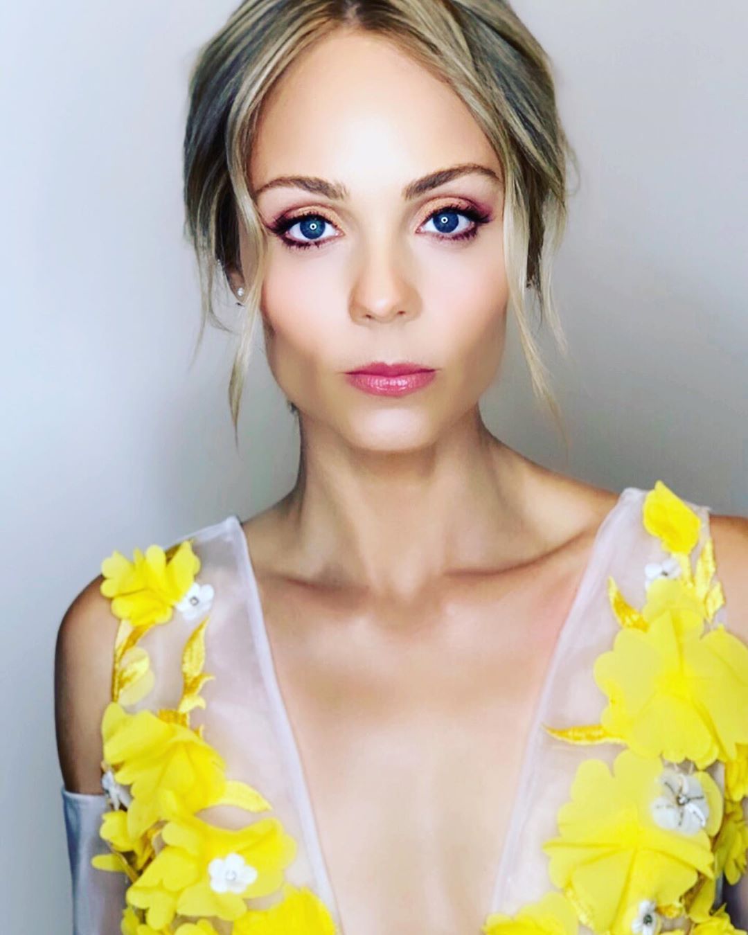 Laura Vandervoort | Celeb Masta 143