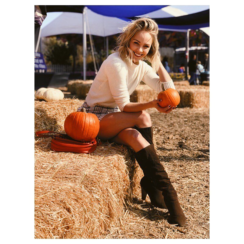 Laura Vandervoort | Celeb Masta 4