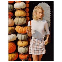 Laura Vandervoort | Celeb Masta 7