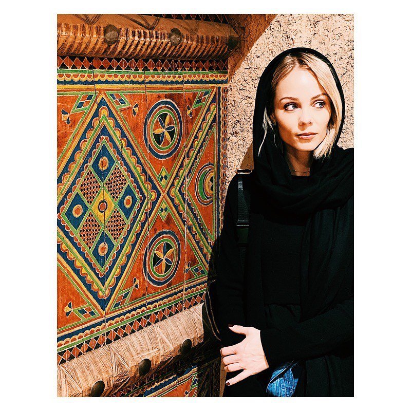 Laura Vandervoort | Celeb Masta 33