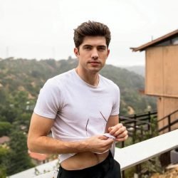 Louis Hofmann Celeb Masta image 18