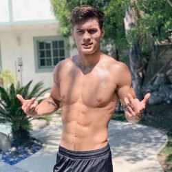 Dylan Geick | Celeb Masta 1