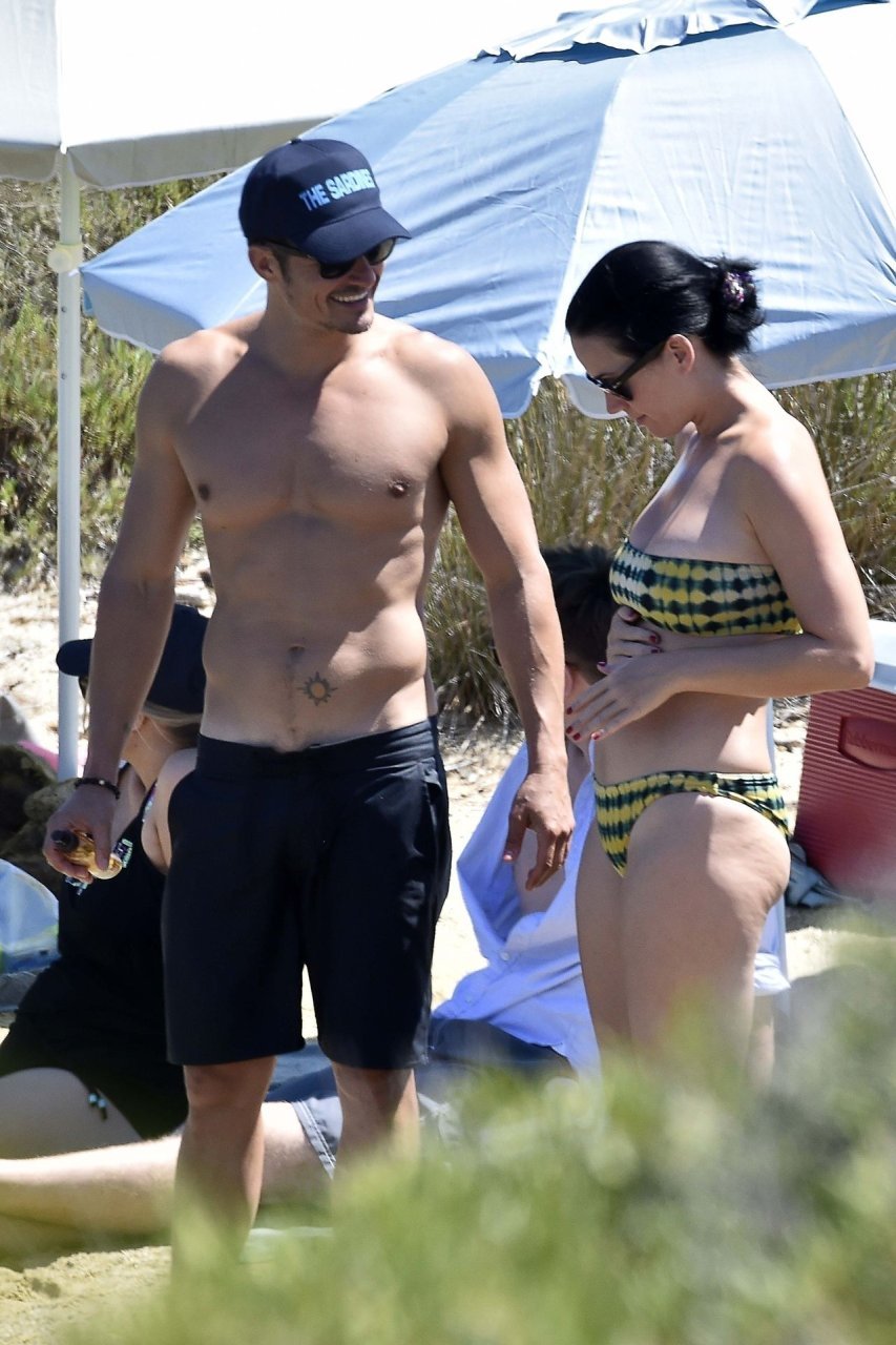 Orlando Bloom | Celeb Masta 30