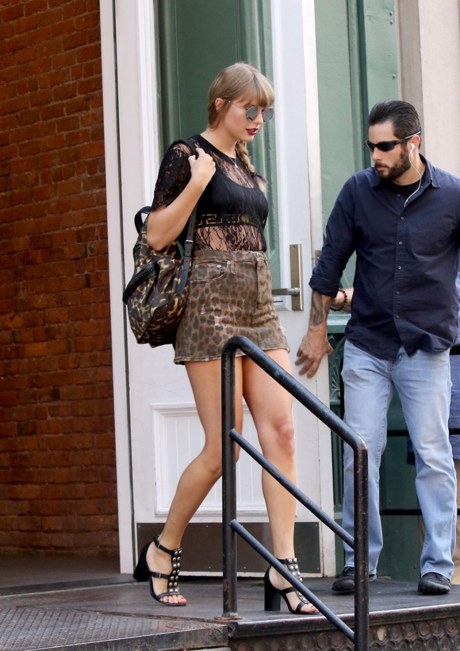 Taylor Swift | Celeb Masta 122