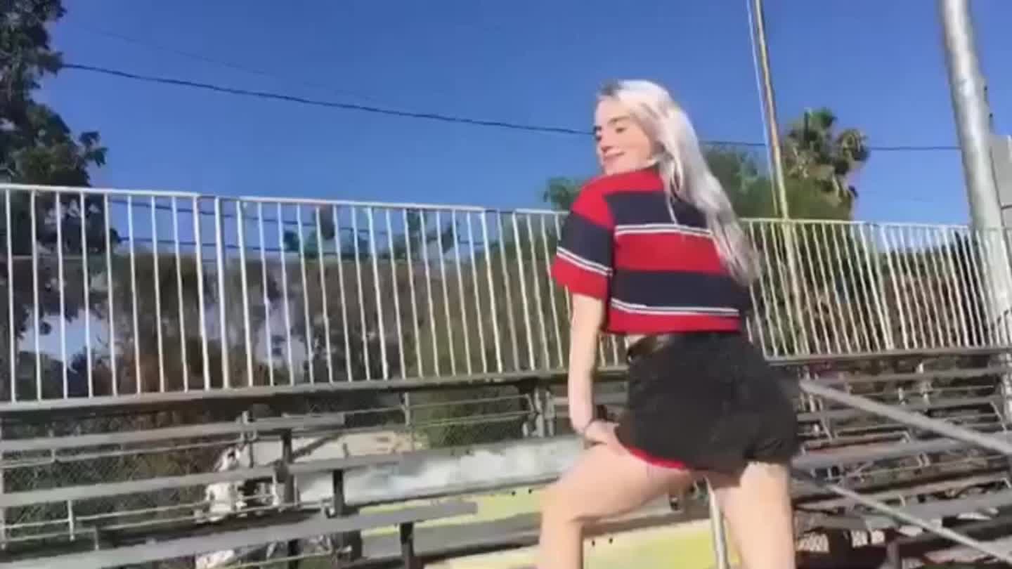 Billie Eilish | Celeb Masta 15