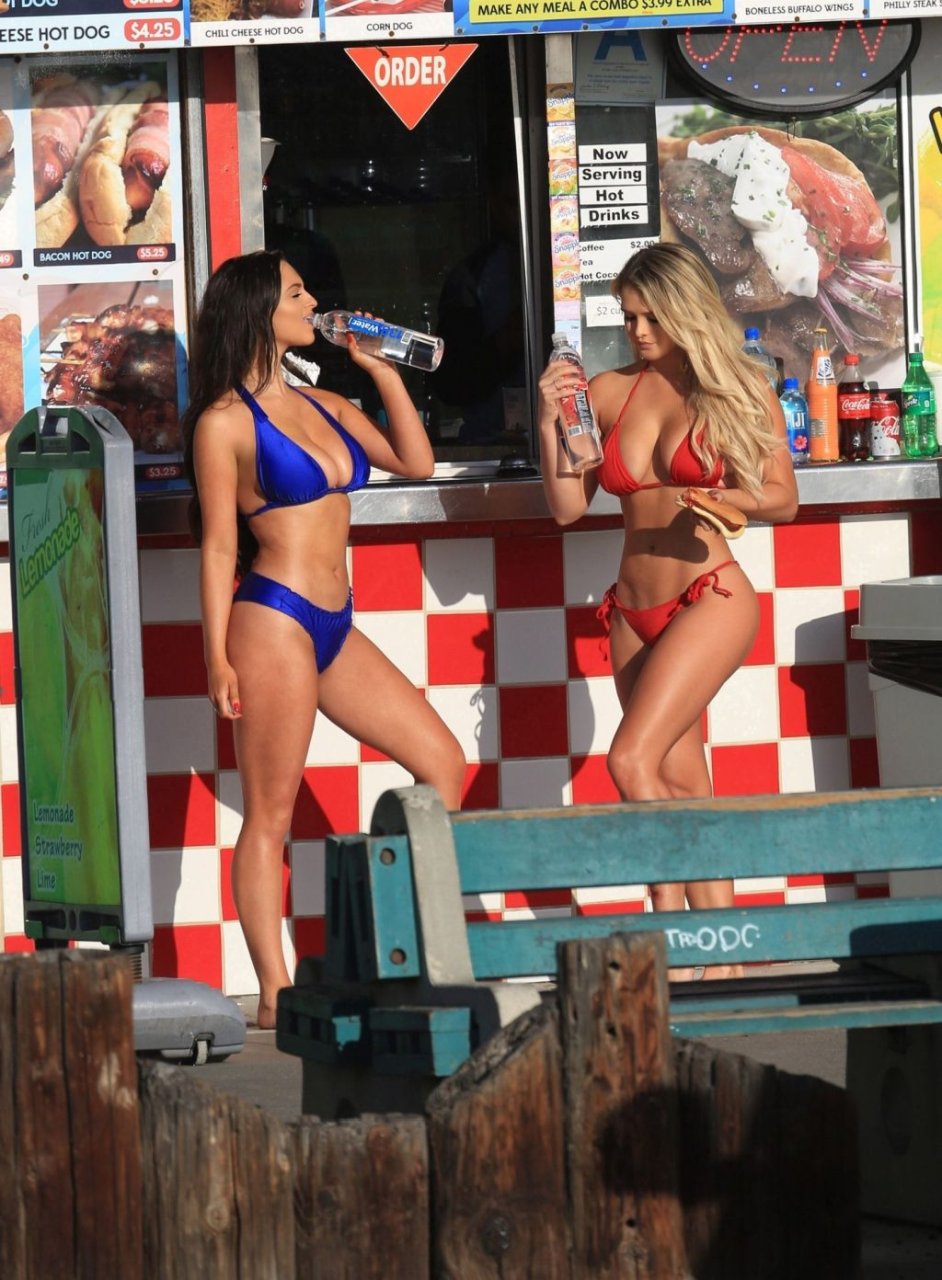 Kinsey Wolanski | Celeb Masta 55