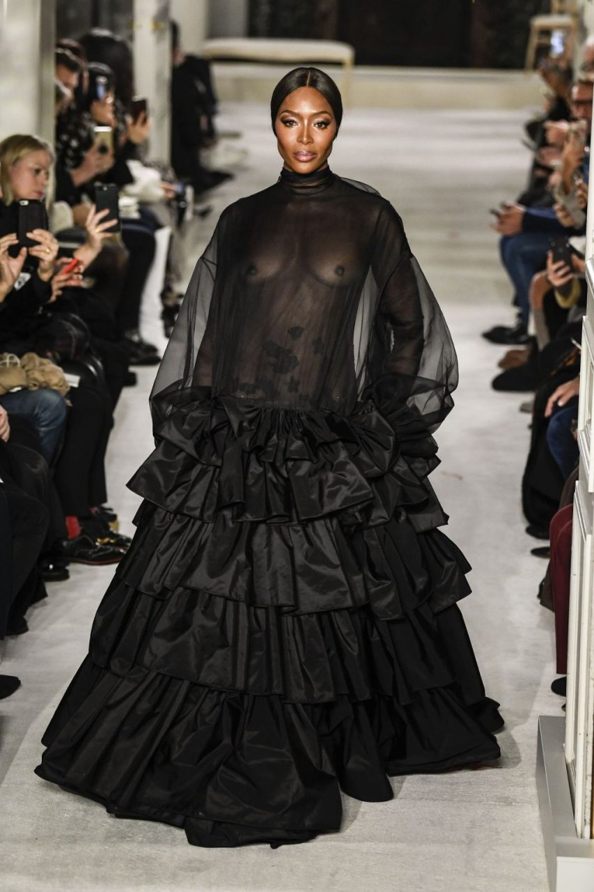 Naomi Campbell | Celeb Masta 3