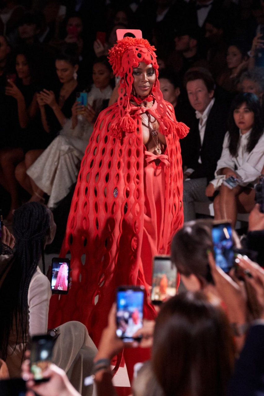 Naomi Campbell | Celeb Masta 54