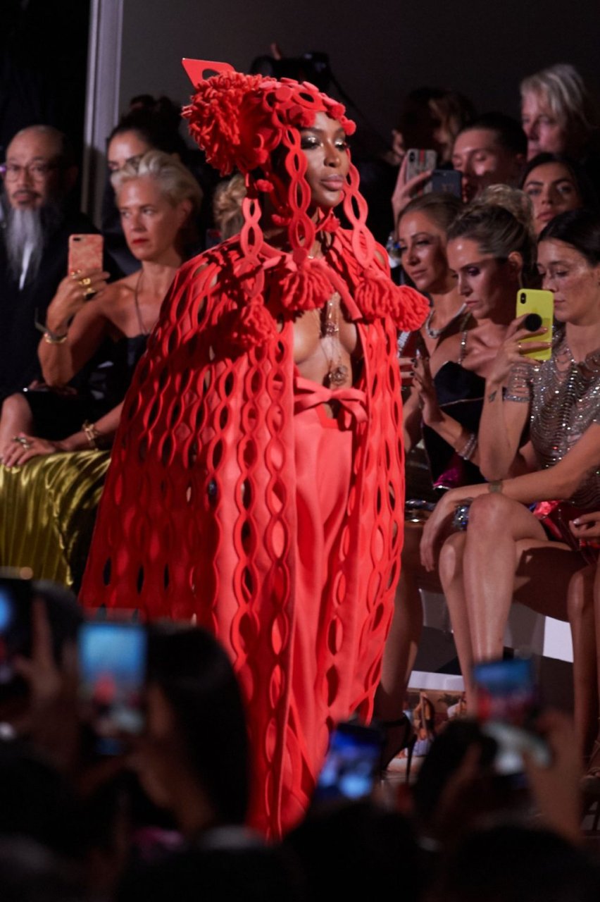 Naomi Campbell | Celeb Masta 56